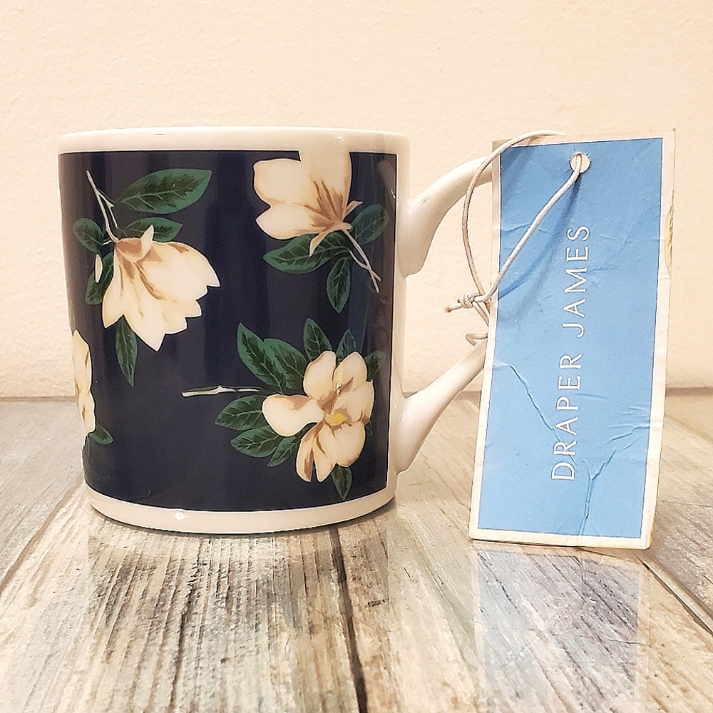 Draper James magnolia 13 oz porcelain coffee or tea mug